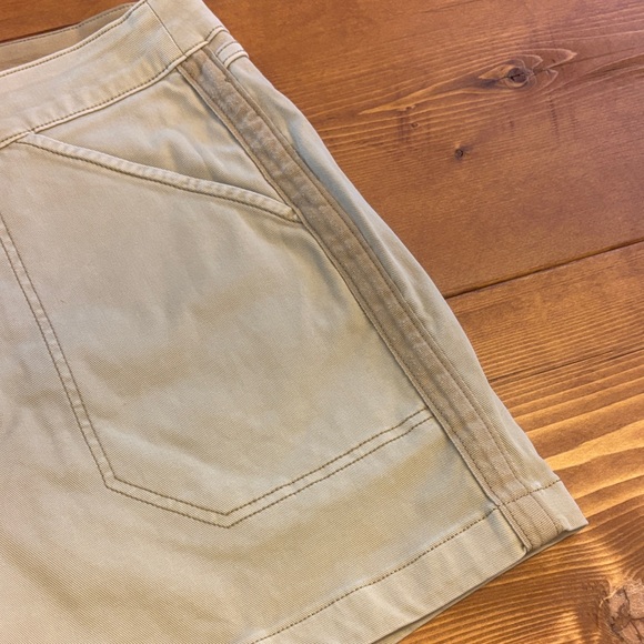 SPANX 2 pair Shorts - Mint and Beige, M EUC - Picture 4 of 9